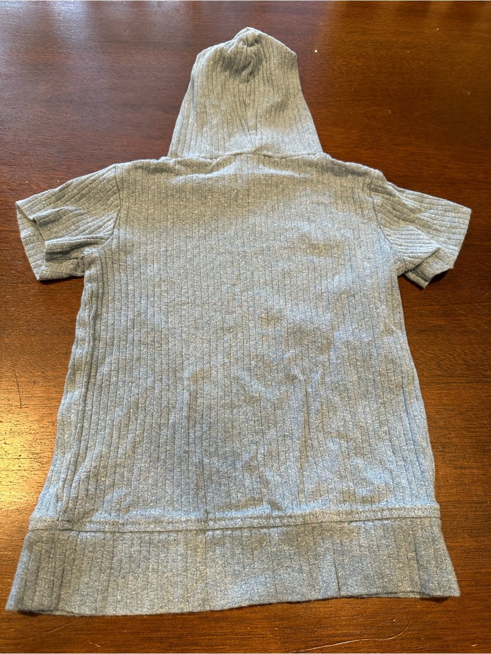 Kate Quinn Girls Size 6 Short Sleeve Hoodie